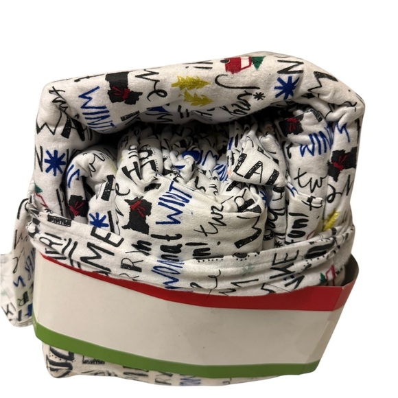 Four pices full size bed set cotton soft. Festive Holiday Design for anyone - Picture 3 of 6